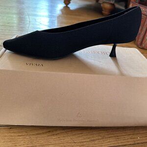 brand new Vivaia black pumps - comfort and sustainability!